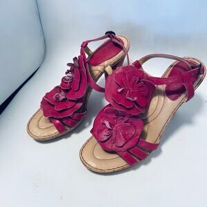 Born Crown Women's Fuschia Block Heel Leather Big Flowers Sandals EUC Size 7/38